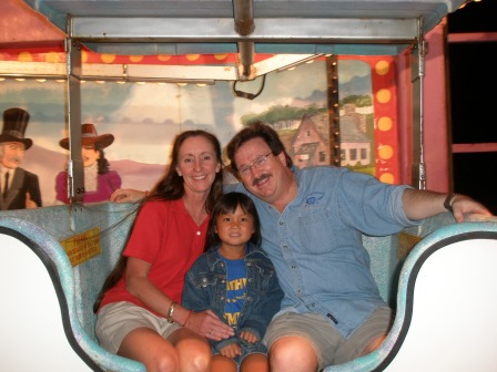 Kasen, Mom and Dad on the ferris wheel